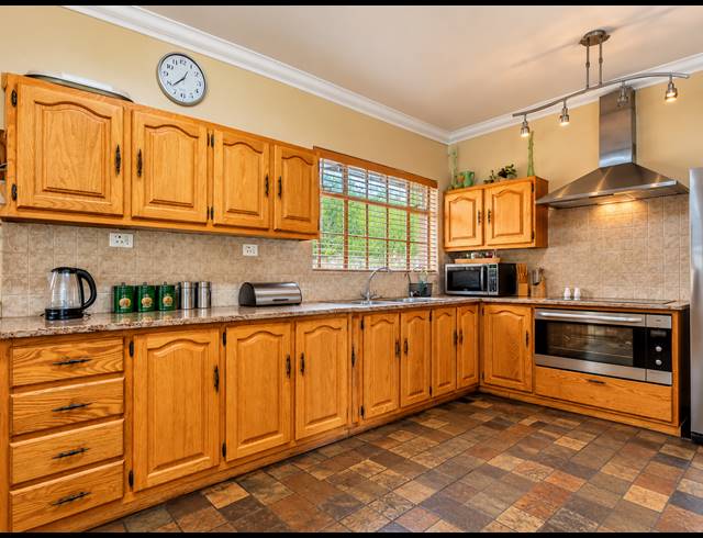3 BEDROOM HOUSE FOR SALE IN THREE RIVERS EAST